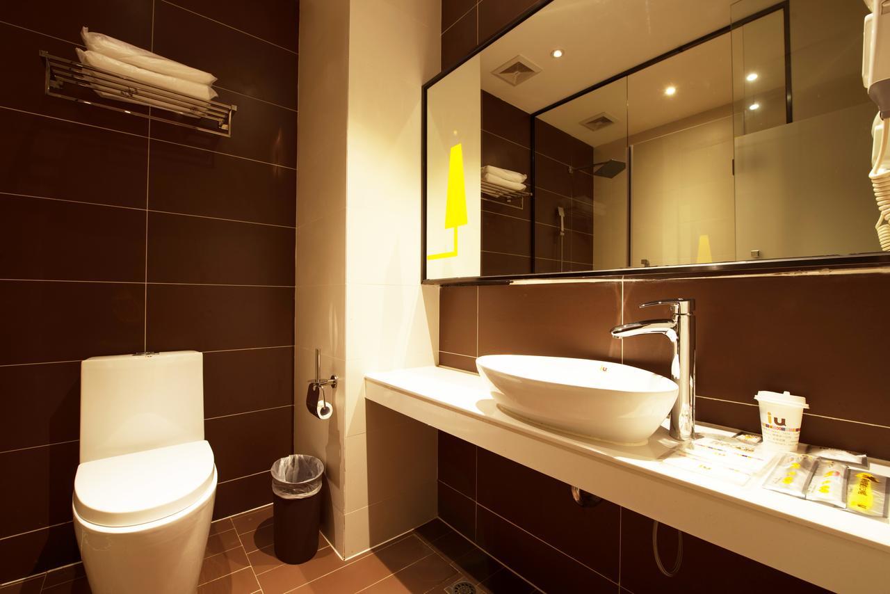 Iu Hotel Zhanjiang Haibin Avenue Xinhaimingchen ภายนอก รูปภาพ